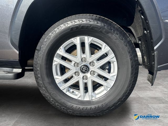 Toyota Sequoia Vehicle Full-screen Gallery Image 24