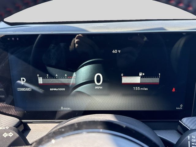 Nissan Kicks Vehicle Full-screen Gallery Image 9