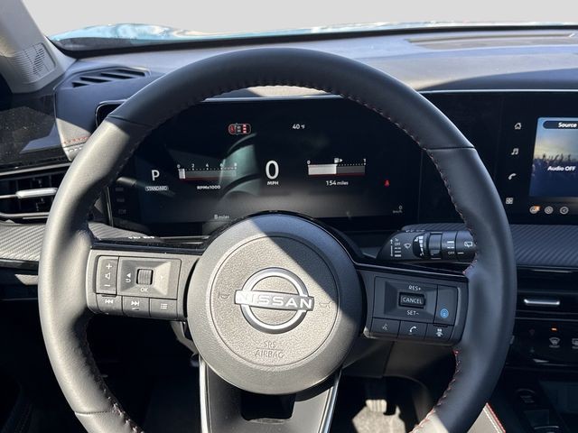 Nissan Kicks Vehicle Full-screen Gallery Image 10