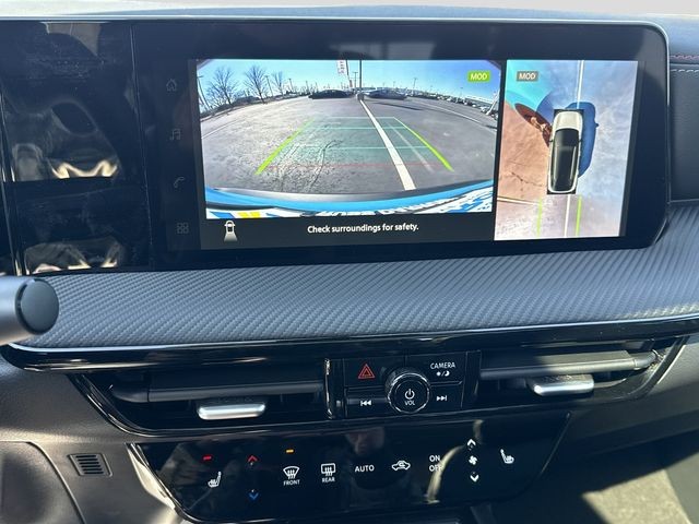 Nissan Kicks Vehicle Full-screen Gallery Image 13