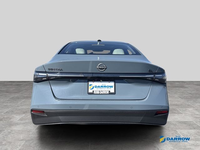 Nissan Sentra Vehicle Full-screen Gallery Image 4