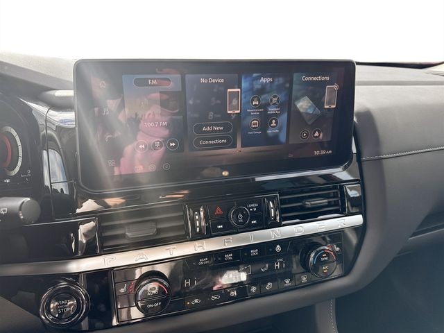 Nissan Pathfinder Vehicle Full-screen Gallery Image 11