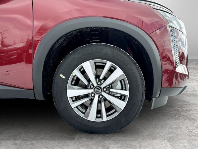 Nissan Pathfinder Vehicle Full-screen Gallery Image 24