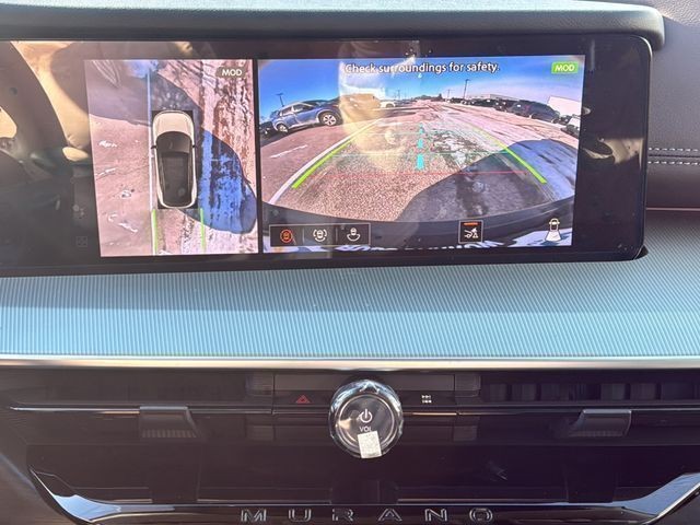 Nissan Murano Vehicle Full-screen Gallery Image 23