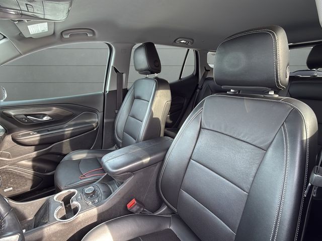GMC Terrain Vehicle Full-screen Gallery Image 10
