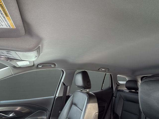 GMC Terrain Vehicle Full-screen Gallery Image 11