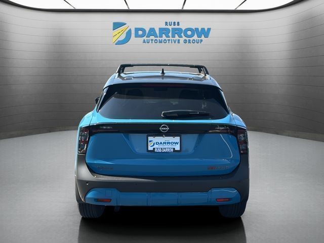 Nissan Kicks Vehicle Full-screen Gallery Image 4