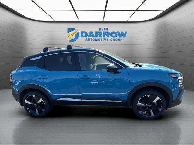 Nissan Kicks Vehicle Full-screen Gallery Image 6