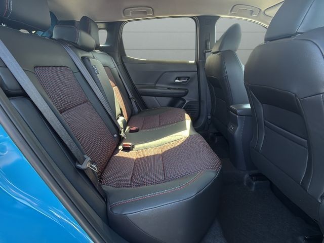 Nissan Kicks Vehicle Full-screen Gallery Image 11