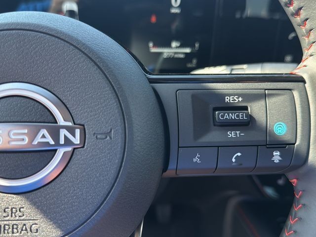 Nissan Kicks Vehicle Full-screen Gallery Image 19