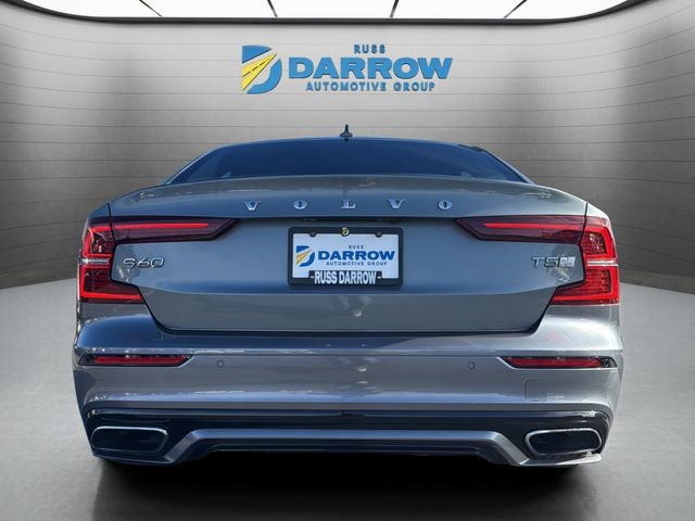 Volvo S60 Vehicle Full-screen Gallery Image 4