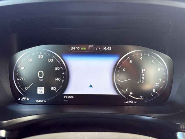 Volvo S60 Vehicle Full-screen Gallery Image 24