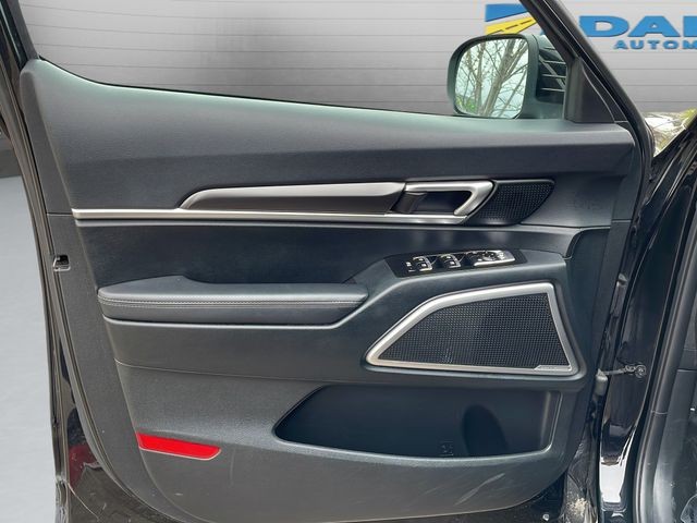 Kia Telluride Vehicle Full-screen Gallery Image 10