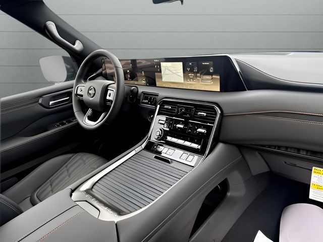Nissan Armada Vehicle Full-screen Gallery Image 22