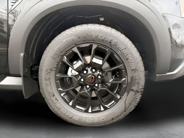 Nissan Armada Vehicle Full-screen Gallery Image 23