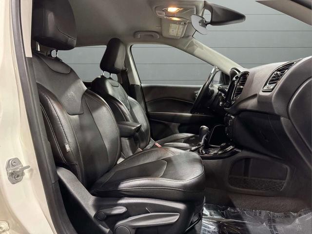 Jeep Compass Vehicle Full-screen Gallery Image 26