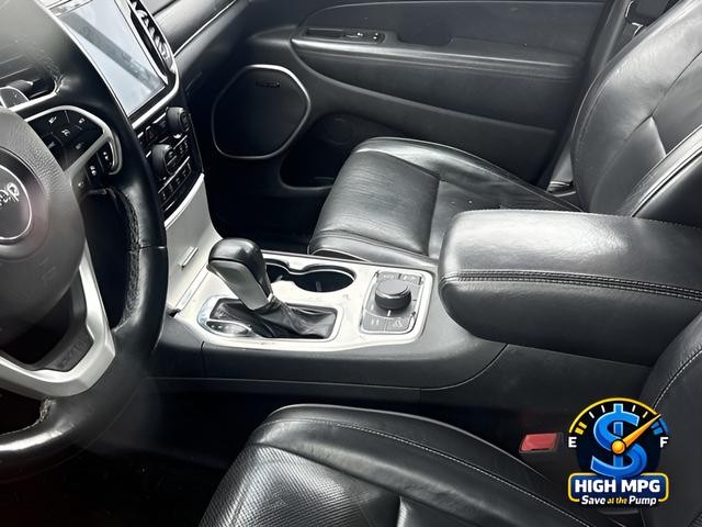Jeep Grand Cherokee Vehicle Full-screen Gallery Image 11