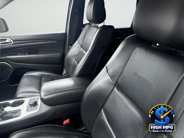 Jeep Grand Cherokee Vehicle Full-screen Gallery Image 16