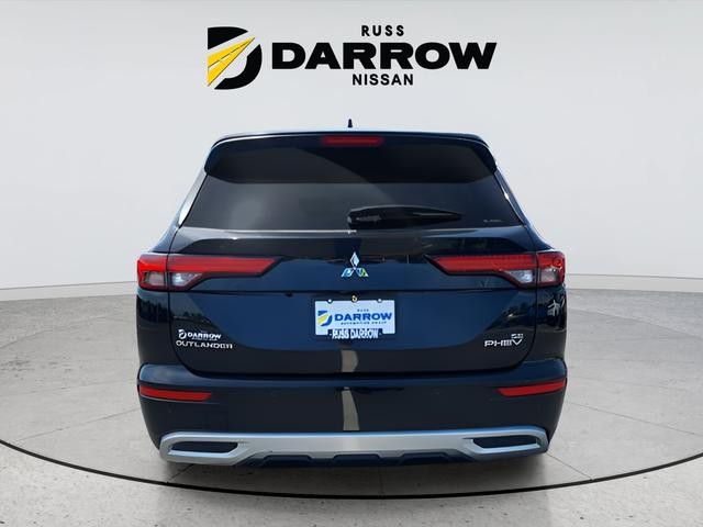 Mitsubishi Outlander PHEV Vehicle Full-screen Gallery Image 4