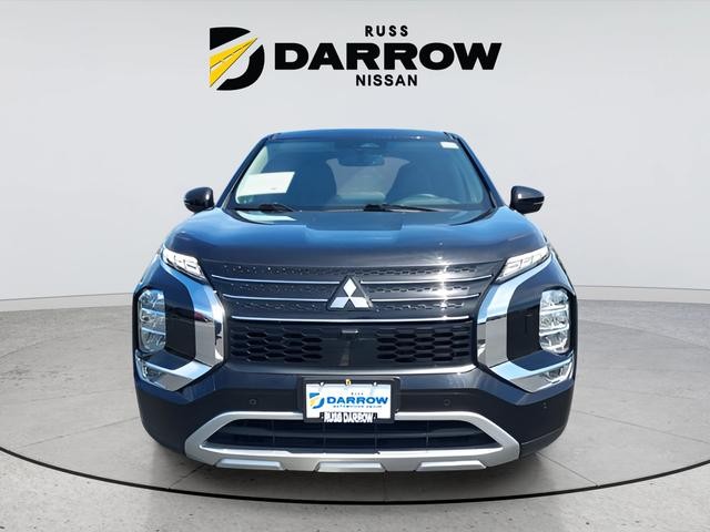 Mitsubishi Outlander PHEV Vehicle Full-screen Gallery Image 8
