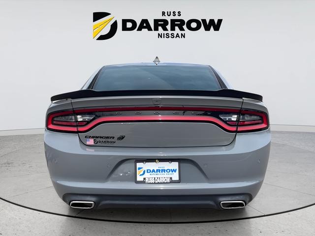 Dodge Charger Vehicle Full-screen Gallery Image 04