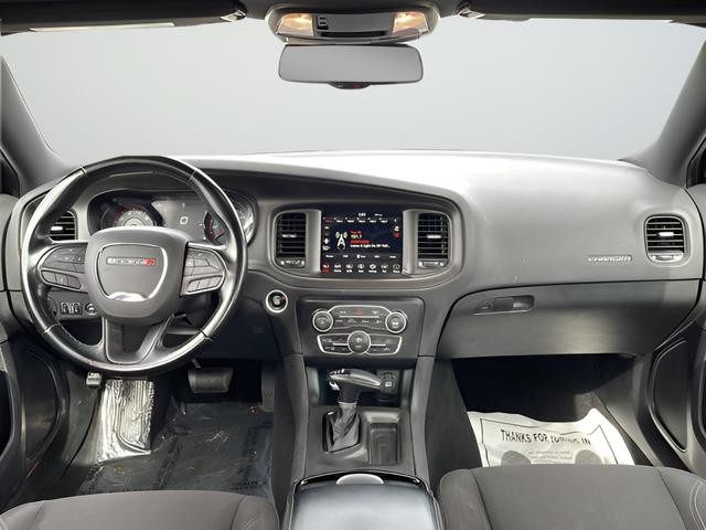 Dodge Charger Vehicle Full-screen Gallery Image 12