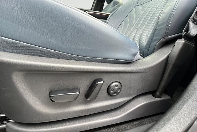 Nissan ARIYA Vehicle Full-screen Gallery Image 18
