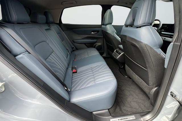 Nissan ARIYA Vehicle Full-screen Gallery Image 25