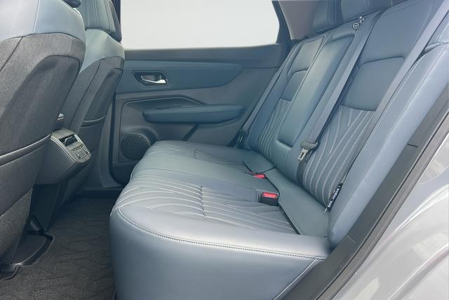 Nissan ARIYA Vehicle Full-screen Gallery Image 27