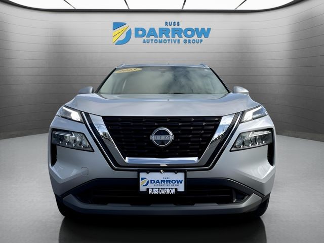 Nissan Rogue Vehicle Full-screen Gallery Image 8