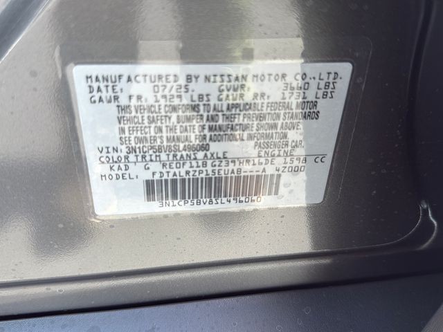 Nissan Kicks Play Vehicle Full-screen Gallery Image 28