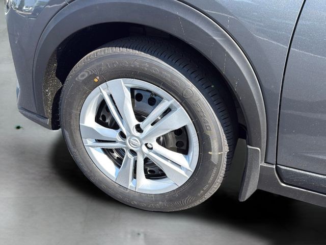 Nissan Kicks Play Vehicle Full-screen Gallery Image 31