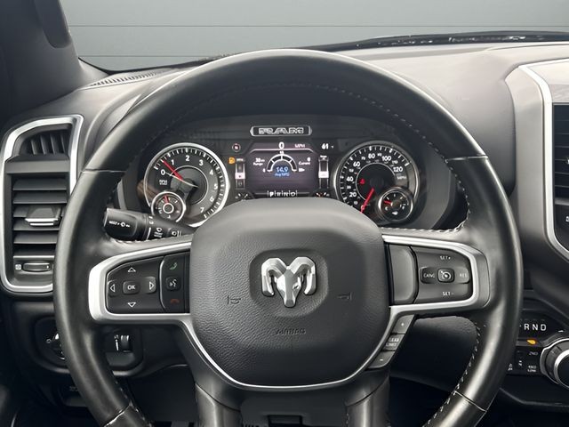 Ram 1500 Vehicle Full-screen Gallery Image 13
