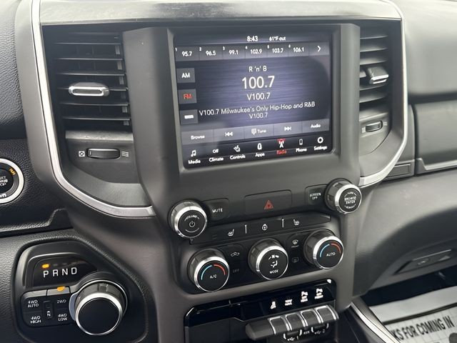 Ram 1500 Vehicle Full-screen Gallery Image 15