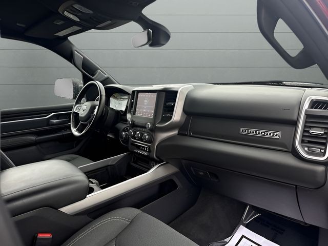 Ram 1500 Vehicle Full-screen Gallery Image 17