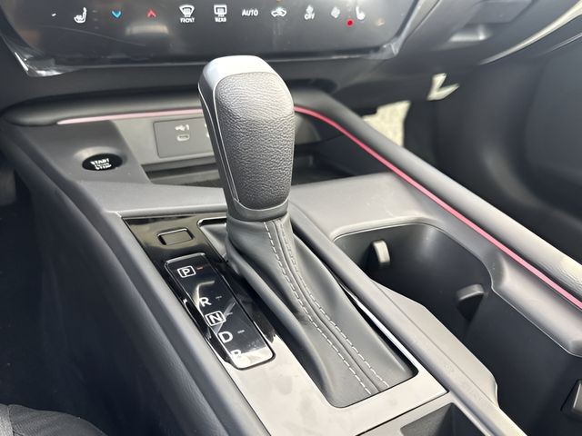 Nissan Sentra Vehicle Full-screen Gallery Image 10