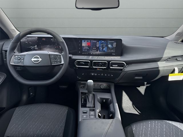 Nissan Sentra Vehicle Full-screen Gallery Image 11