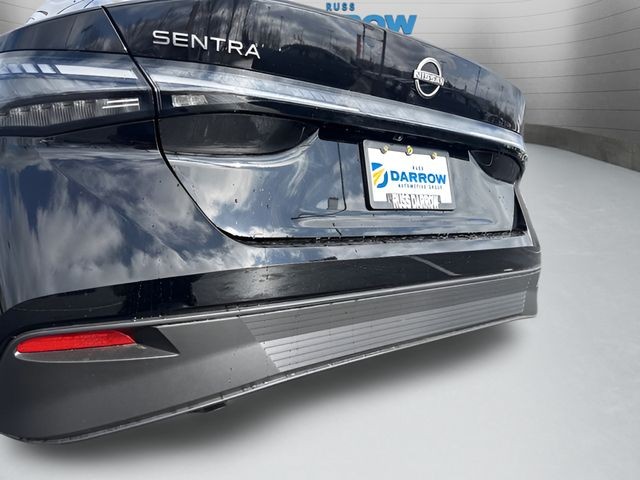 Nissan Sentra Vehicle Full-screen Gallery Image 29