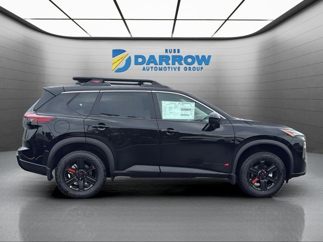Nissan Rogue Vehicle Full-screen Gallery Image 6