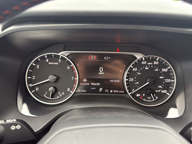Nissan Rogue Vehicle Full-screen Gallery Image 21