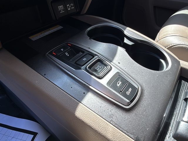 Honda Pilot Vehicle Full-screen Gallery Image 11