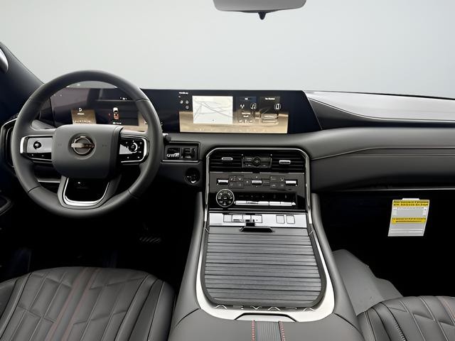 Nissan Armada Vehicle Full-screen Gallery Image 25