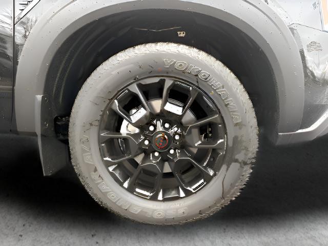 Nissan Armada Vehicle Full-screen Gallery Image 32
