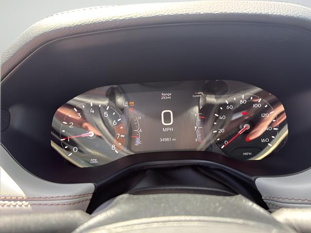 Jeep Compass Vehicle Full-screen Gallery Image 13