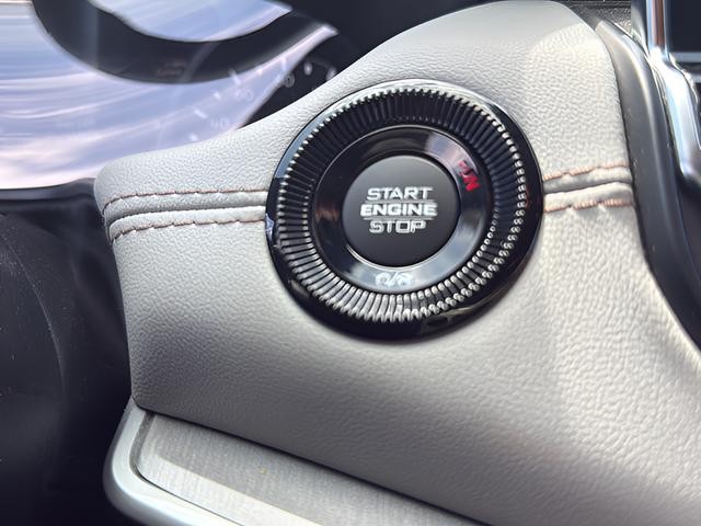 Jeep Compass Vehicle Full-screen Gallery Image 20