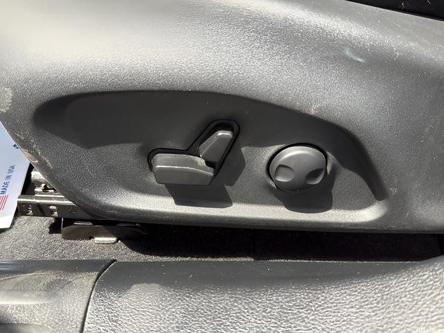 Jeep Compass Vehicle Full-screen Gallery Image 25