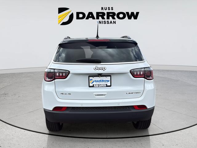Jeep Compass Vehicle Full-screen Gallery Image 4