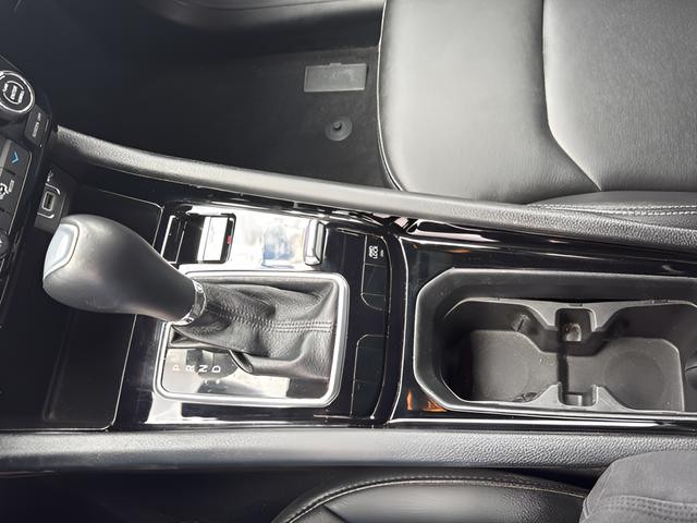 Jeep Compass Vehicle Full-screen Gallery Image 21