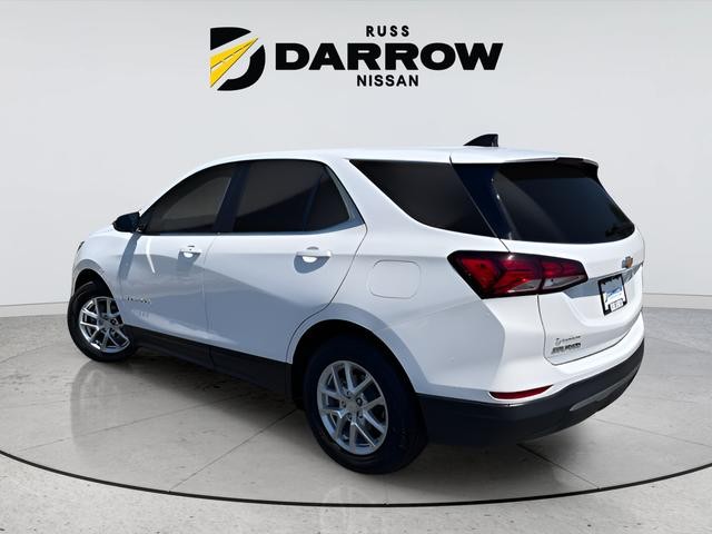 Chevrolet Equinox Vehicle Full-screen Gallery Image 3
