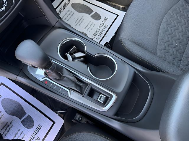 Chevrolet Equinox Vehicle Full-screen Gallery Image 21